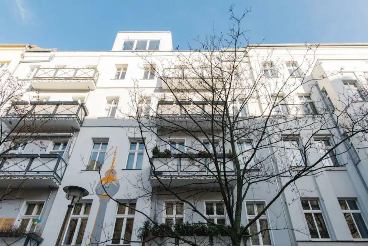 Apartment 33 S-bahn Schönhauser Allee Berlin